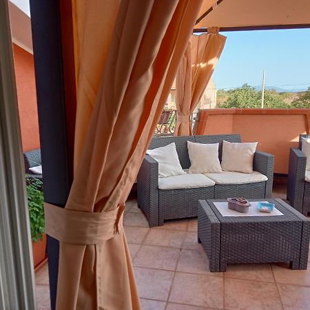 Casa Vacanza Le 2 Isole Suni Kültér fotó