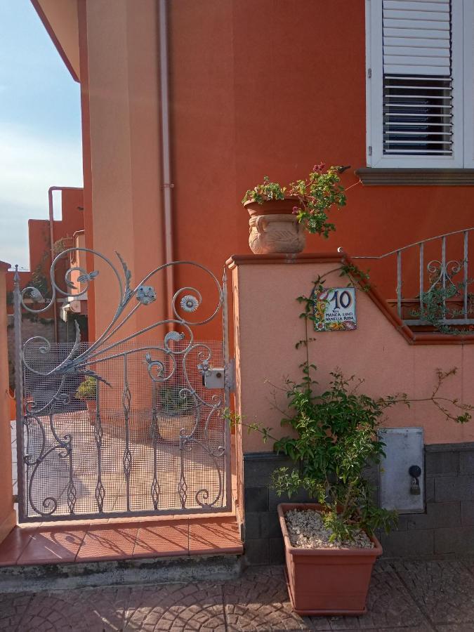 Casa Vacanza Le 2 Isole Suni Kültér fotó